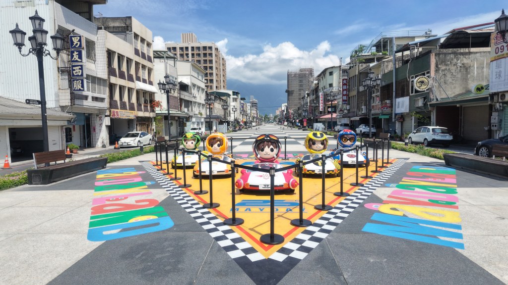 花蓮日出大道五車隊俯瞰全景
